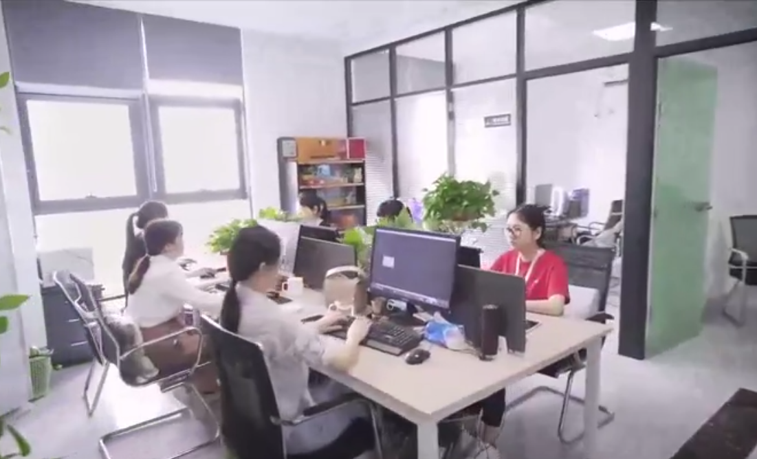 J9国际集团网站制作价格差距为什么这么大？5000元与3万元纯定制网站差别在哪？
